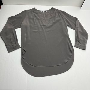 Amanda Uprichard Long Sleeve 100% Silk Top Blouse SZ Small Grey Gray *TINY FLAWS